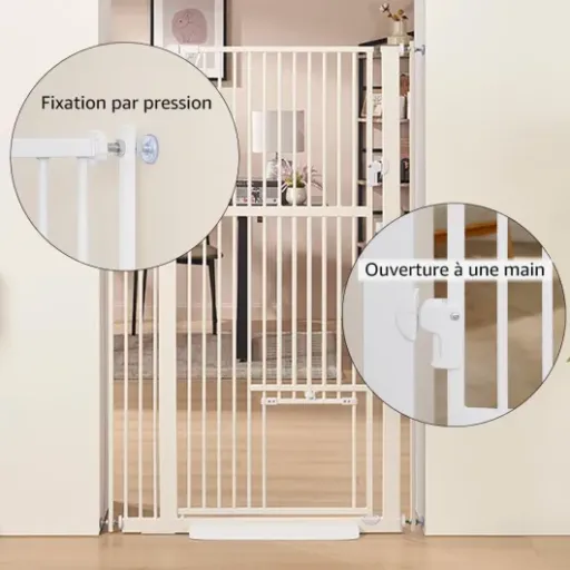 Test Unipaws barrière extra haute 142 cm avec chatière : la barrière qui calme les gros chiens mais laisse passer les chats